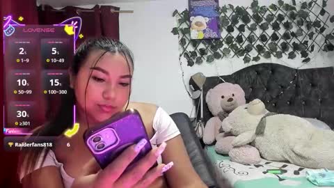 Snapshot of paulinaswan_ chatting on October 10, 2025, 4:22 am Paulina online show from October 10, 2025, 4:22 am