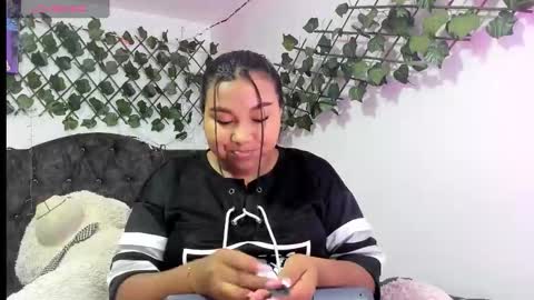 Snapshot of paulinaswan_ chatting on October 29, 2025, 4:09 pm Paulina online show from October 29, 2025, 4:09 pm