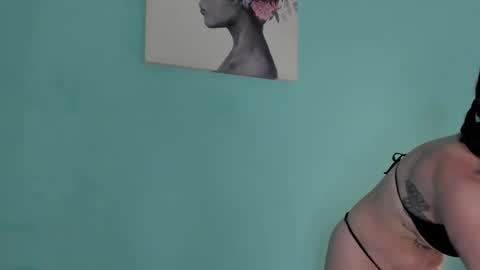 Snapshot of paulinnablue chatting on October 3, 2025, 8:39 pm Paulina Blue online show from October 3, 2025, 8:39 pm