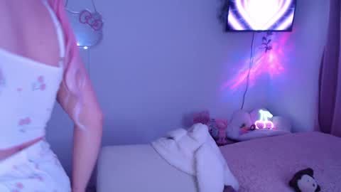 Snapshot of peacherry_ chatting on February 1, 2025, 1:34 am peacherry_ online show from February 1, 2025, 1:34 am