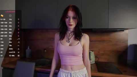 Snapshot of peachyblur chatting on October 26, 2025, 1:06 pm Nikka online show from October 26, 2025, 1:06 pm