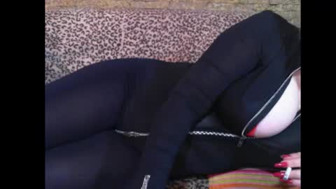 Snapshot of pervdomx chatting on September 14, 2025, 8:41 pm Lady K online show from September 14, 2025, 8:41 pm