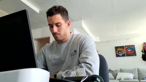 Snapshot of peterskinny24 chatting on February 21, 2025, 3:10 pm         ttps VF8L9ABFMref wl share online show from February 21, 2025, 3:10 pm