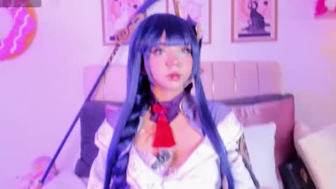 Snapshot of petit_rosseowo chatting on October 29, 2025, 11:50 pm Im Rosse but u can call me Rossie or Rosita . online show from October 29, 2025, 11:50 pm