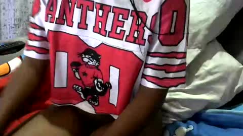 Snapshot of petite_loverr chatting on February 11, 2025, 6:40 am Petite loverr online show from February 11, 2025, 6:40 am