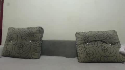 Snapshot of petite_red95 chatting on November 12, 2025, 11:32 am cosmina online show from November 12, 2025, 11:32 am