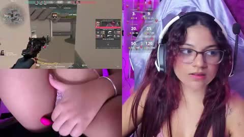 Snapshot of petitesofia_ chatting on February 17, 2025, 3:53 pm Sofia online show from February 17, 2025, 3:53 pm