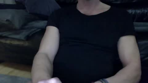 Snapshot of petros0076 chatting on December 8, 2024, 6:54 am Petro online show from December 8, 2024, 6:54 am