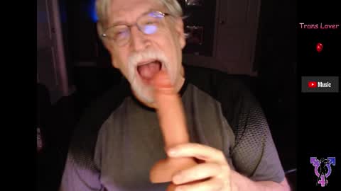 Snapshot of pghk2000 chatting on October 4, 2025, 1:58 am George online show from October 4, 2025, 1:58 am