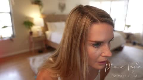 Snapshot of phoenix_taylor chatting on September 25, 2025, 12:25 am PHOENIX TAYLOR online show from September 25, 2025, 12:25 am