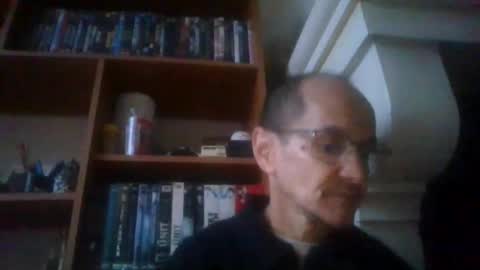 Snapshot of pichoun71 chatting on January 2, 2025, 3:51 pm pichoun71 online show from January 2, 2025, 3:51 pm