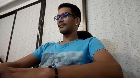 Snapshot of pikashuu7u7 chatting on December 31, 2024, 1:47 am pikashuu7u7 online show from December 31, 2024, 1:47 am