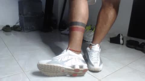 Snapshot of pikoro_gomez chatting on February 16, 2025, 11:37 pm pikoro_gomez online show from February 16, 2025, 11:37 pm