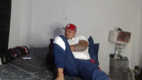 Snapshot of pikoro_gomez chatting on February 22, 2025, 4:07 am pikoro_gomez online show from February 22, 2025, 4:07 am