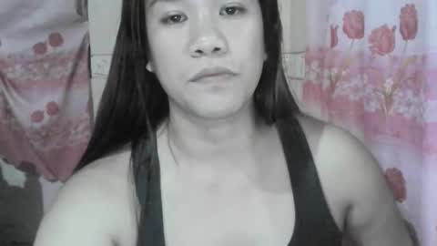 Snapshot of pinay_morena123 chatting on November 13, 2025, 6:18 pm Perena online show from November 13, 2025, 6:18 pm
