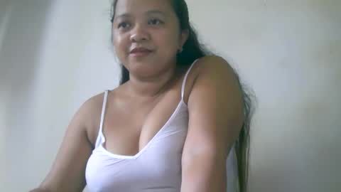 Snapshot of pinaybigboobs4u chatting on March 1, 2025, 8:23 am pinaybigboobs4u online show from March 1, 2025, 8:23 am