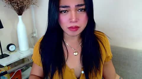 Snapshot of pinaymorena69 chatting on January 6, 2025, 1:53 am Just cath  online show from January 6, 2025, 1:53 am