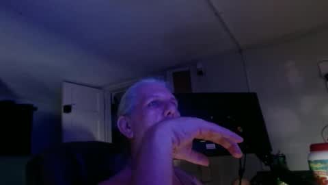 Snapshot of pincoffin chatting on February 26, 2025, 11:37 pm Pincoffin online show from February 26, 2025, 11:37 pm