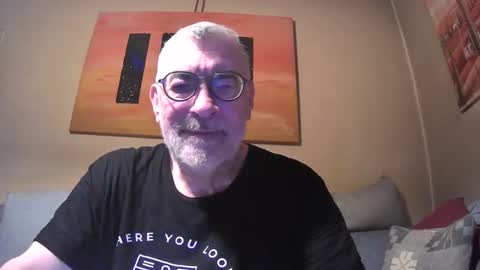 Snapshot of pinholder chatting on December 21, 2024, 8:28 am Michael online show from December 21, 2024, 8:28 am