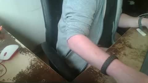 Snapshot of pinkdickpanther chatting on October 22, 2025, 2:50 pm 101xXx101 online show from October 22, 2025, 2:50 pm