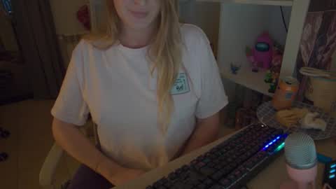 Snapshot of pinkladyx2 chatting on October 26, 2025, 1:11 am pinkladyx2 online show from October 26, 2025, 1:11 am