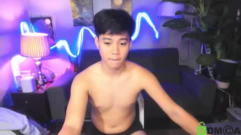 Snapshot of playful_kenzo chatting on September 29, 2025, 12:27 am Kenzo online show from September 29, 2025, 12:27 am