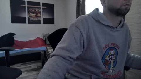 Snapshot of plboy23 chatting on December 21, 2024, 10:39 am Hello ask me . Im glad to see you here in my room. Welcome PVT is open online show from December 21, 2024, 10:39 am