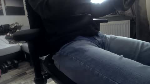 Snapshot of plboy23 chatting on October 12, 2025, 10:14 am Hello ask me . Im glad to see you here in my room. Welcome PVT is open online show from October 12, 2025, 10:14 am