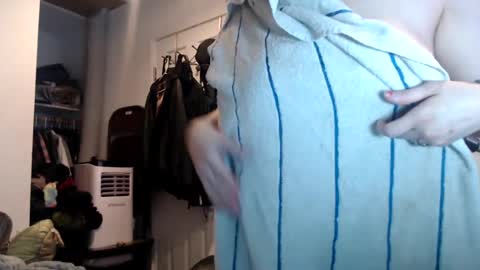 Snapshot of pleasantdinosaurus7537 chatting on October 7, 2025, 4:31 am pleasantdinosaurus7537 online show from October 7, 2025, 4:31 am