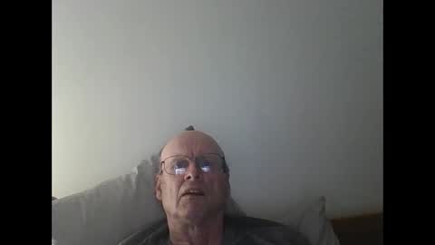 Snapshot of pmb11 chatting on September 13, 2025, 7:13 pm trek 11 online show from September 13, 2025, 7:13 pm