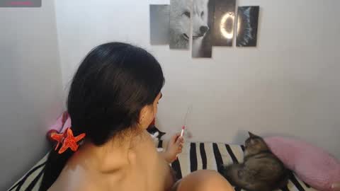 Snapshot of pocahontas_princess__ chatting on September 30, 2025, 3:39 pm Pocahontas online show from September 30, 2025, 3:39 pm