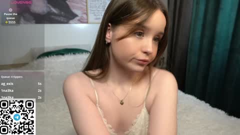 Snapshot of polly_dollie_ chatting on December 18, 2024, 9:08 pm Renet online show from December 18, 2024, 9:08 pm