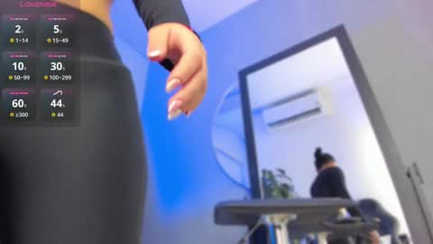 Snapshot of pollybabe_ chatting on October 6, 2025, 10:45 am POLLY online show from October 6, 2025, 10:45 am