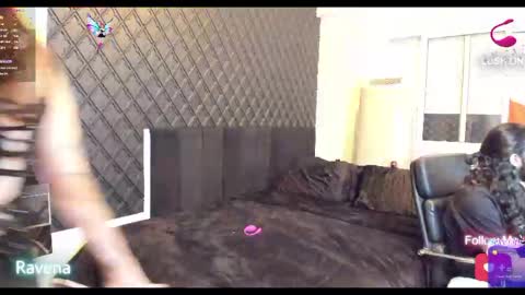 Snapshot of powercouplemix chatting on December 22, 2024, 12:28 am Ravena Rozz online show from December 22, 2024, 12:28 am