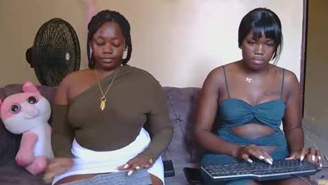 Snapshot of preetycookie chatting on February 16, 2025, 11:59 am Lilly online show from February 16, 2025, 11:59 am