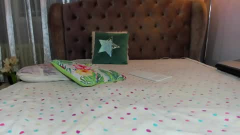 Snapshot of prettyadoraa chatting on March 5, 2025, 7:38 pm  Adora  online show from March 5, 2025, 7:38 pm