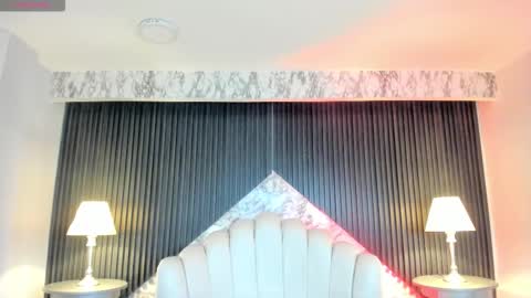 Snapshot of prettybullet chatting on September 29, 2025, 12:21 pm     GTM-5         online show from September 29, 2025, 12:21 pm