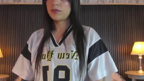 Snapshot of prettybullet chatting on October 6, 2025, 12:13 pm     GTM-5         online show from October 6, 2025, 12:13 pm