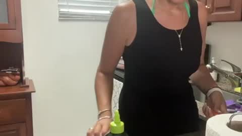 Snapshot of prettyyykittyyy22 chatting on September 12, 2025, 5:13 pm prettyyykittyyy22 online show from September 12, 2025, 5:13 pm