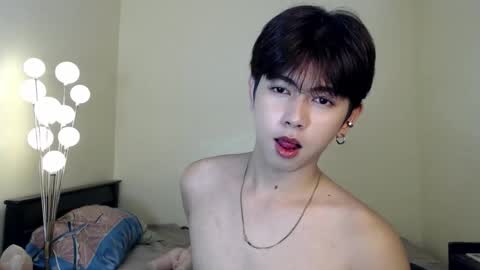 Snapshot of princecalix chatting on October 10, 2025, 5:45 pm princecalix online show from October 10, 2025, 5:45 pm