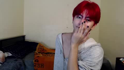 Snapshot of princecalix chatting on November 6, 2025, 4:19 pm princecalix online show from November 6, 2025, 4:19 pm