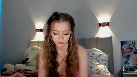 Snapshot of princess_nier chatting on December 21, 2024, 12:20 am Princess Diana online show from December 21, 2024, 12:20 am
