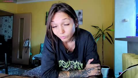 Snapshot of psyheya chatting on October 7, 2025, 10:23 am LUCY ----- online show from October 7, 2025, 10:23 am