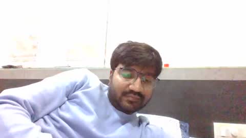 Snapshot of ptl1711 chatting on December 5, 2024, 10:01 am ptl1711 online show from December 5, 2024, 10:01 am