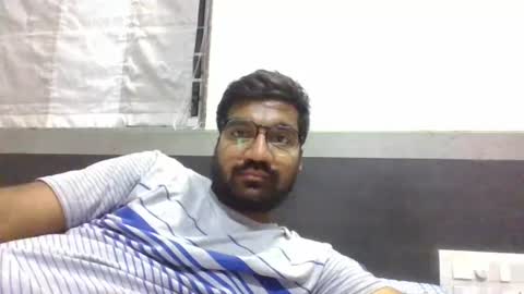 Snapshot of ptl1711 chatting on December 31, 2024, 3:20 pm ptl1711 online show from December 31, 2024, 3:20 pm