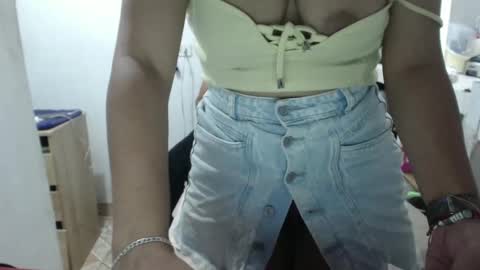 Snapshot of pummpummm chatting on December 16, 2024, 10:45 pm pummpummm online show from December 16, 2024, 10:45 pm