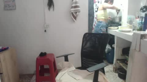 Snapshot of pummpummm chatting on January 13, 2025, 9:42 pm pummpummm online show from January 13, 2025, 9:42 pm