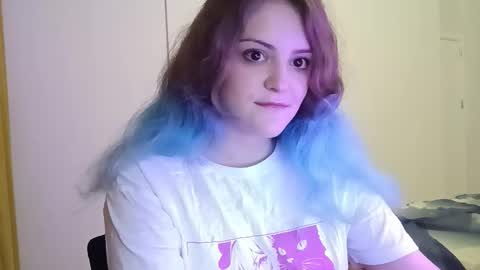 Snapshot of purpurfoxy chatting on November 19, 2025, 3:56 pm Elias online show from November 19, 2025, 3:56 pm