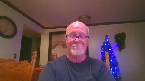 Snapshot of pussylover1365 chatting on February 12, 2025, 10:04 pm pussylover1365 online show from February 12, 2025, 10:04 pm