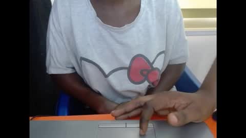 Snapshot of pussypinkx chatting on November 15, 2025, 10:56 am pussypinkx online show from November 15, 2025, 10:56 am